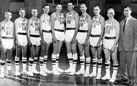 NBA编年史(1953-54):三连冠宣告湖人王朝诞生